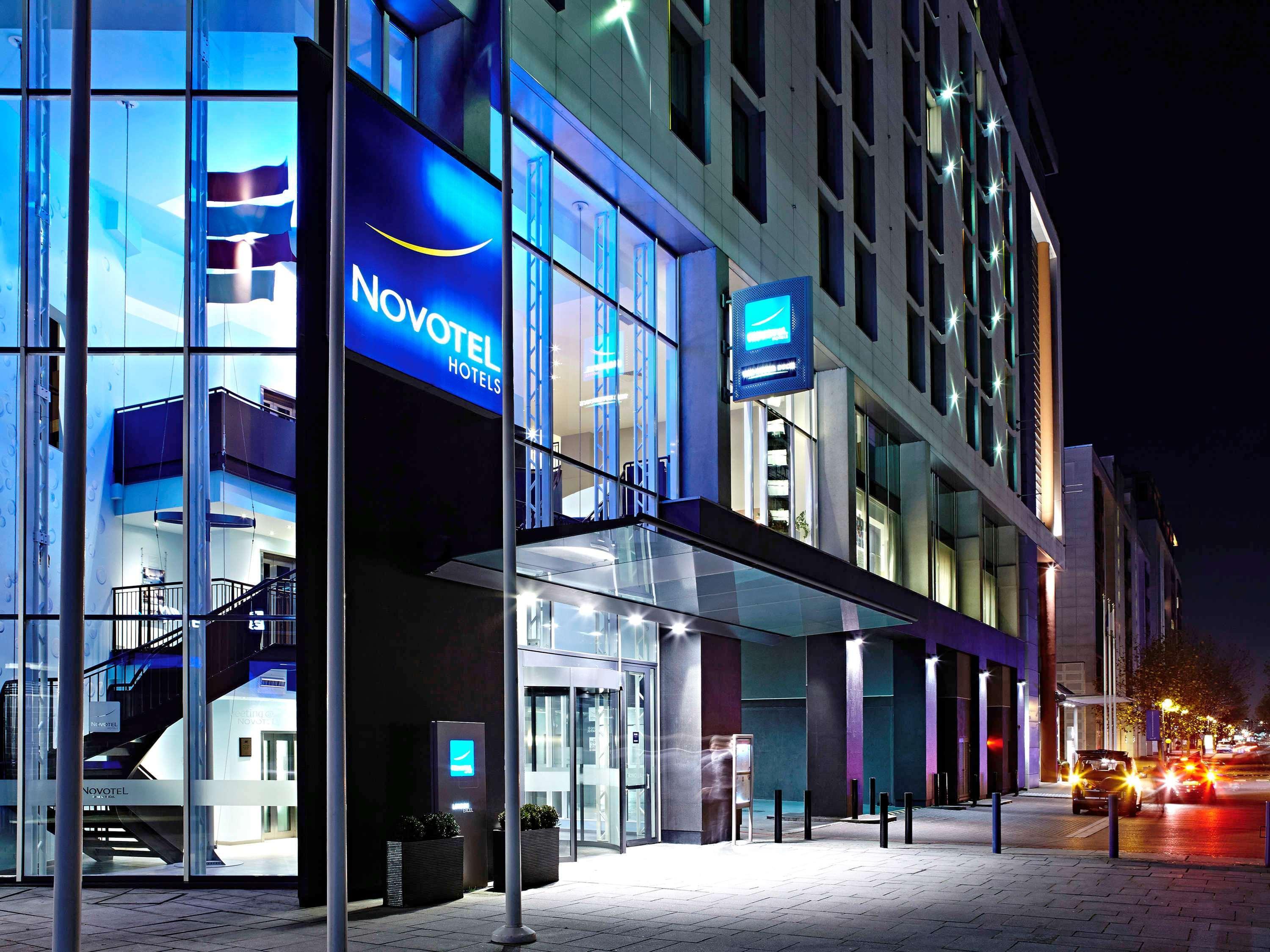 Novotel London Excel Экстерьер фото